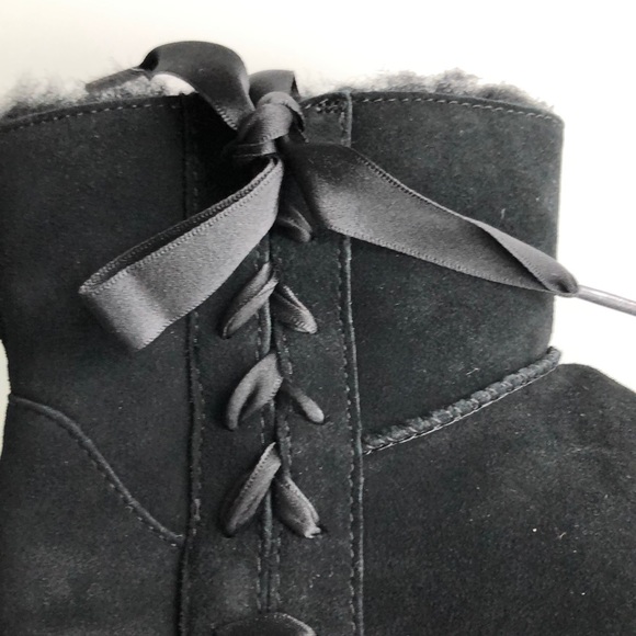 Sold UGG Classic Lace-Up mini Boot, size 7, NIB - Picture 5 of 15